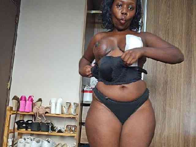 Peachydoll webcam