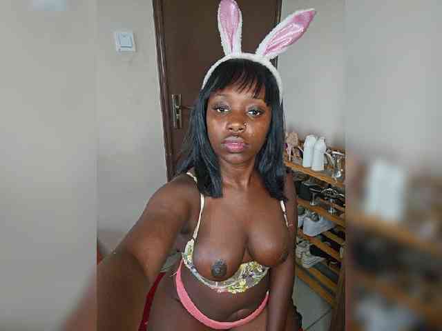 Peachydoll webcam