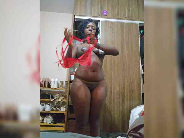 Peachydoll webcam