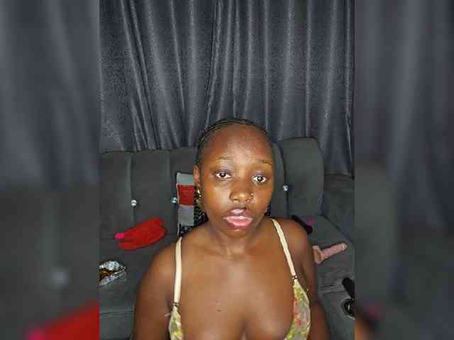 Peachydoll webcam