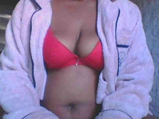 shensie01 Live Webcam on BongaCams