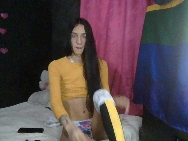 DanielitaDollx live webcam show