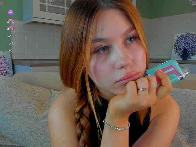AliceGrand webcam