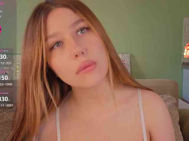 AliceGrand webcam
