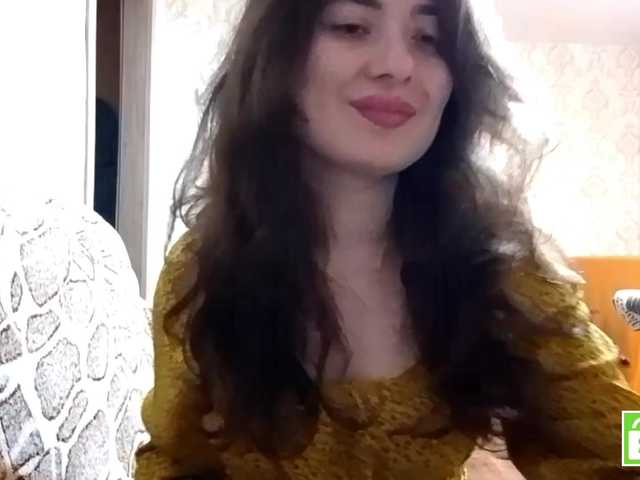 SuzetteTrapeni live cam