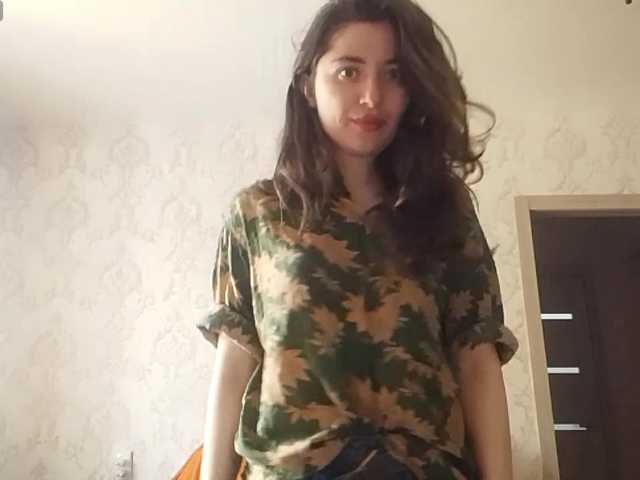 Chat with SuzetteTrapeni live cam