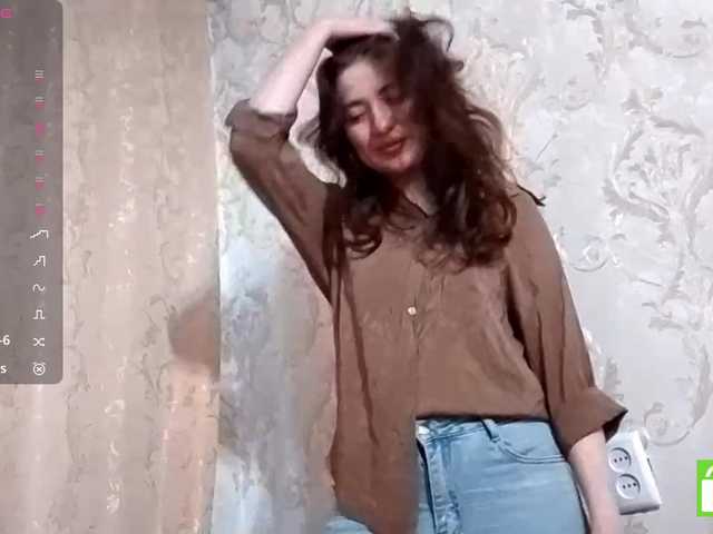 SuzetteTrapeni live cam