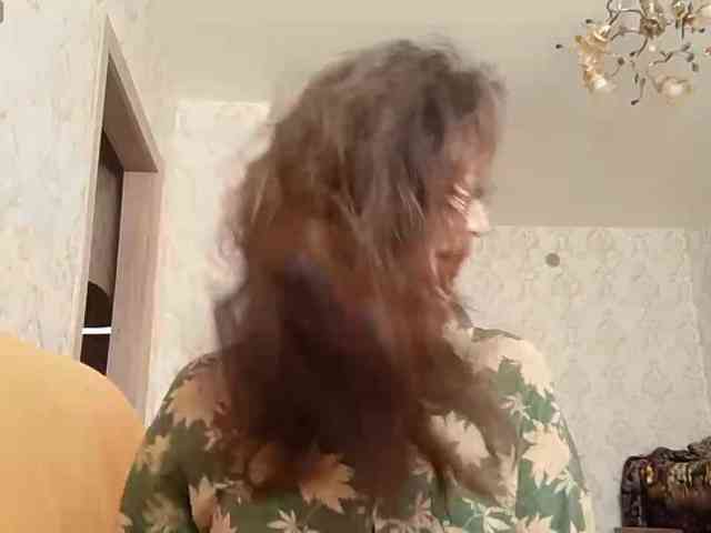 SuzetteTrapeni webcam