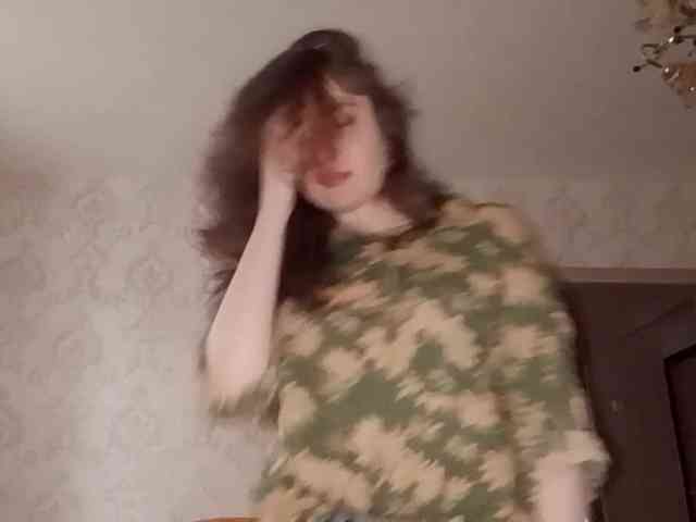 SuzetteTrapeni webcam