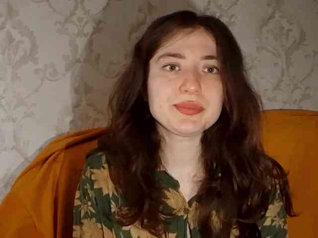 SuzetteTrapeni webcam