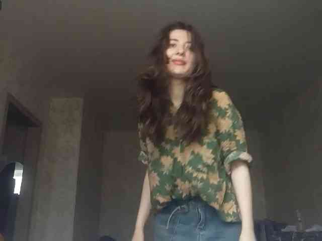 SuzetteTrapeni webcam