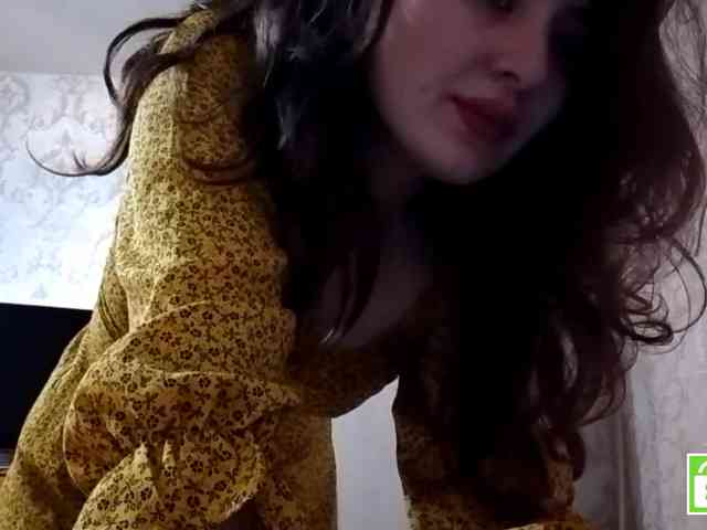 SuzetteTrapeni webcam