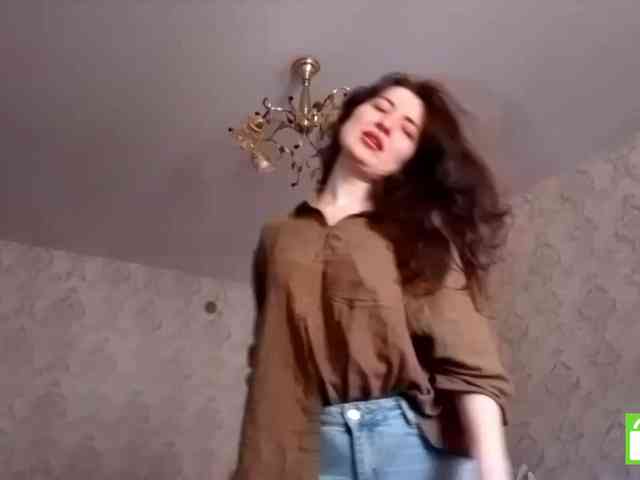 SuzetteTrapeni webcam