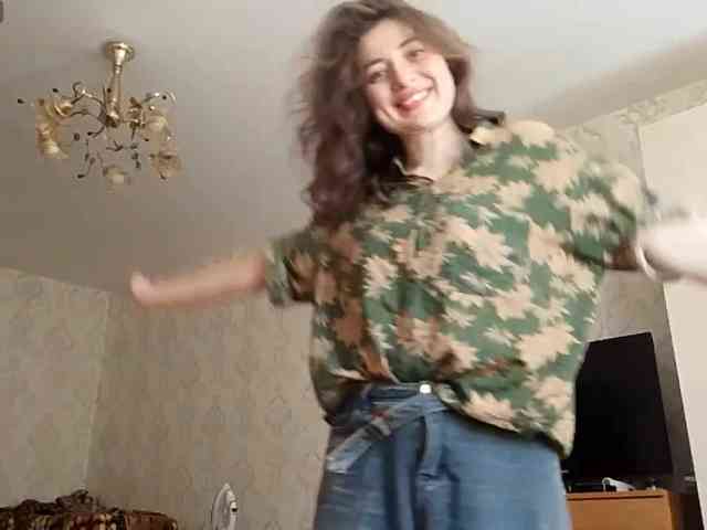 SuzetteTrapeni webcam