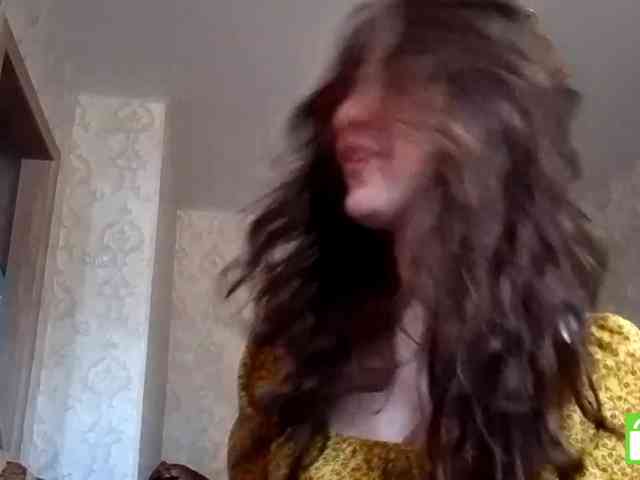 SuzetteTrapeni webcam