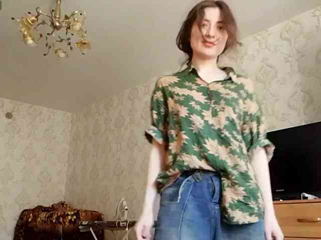 SuzetteTrapeni webcam