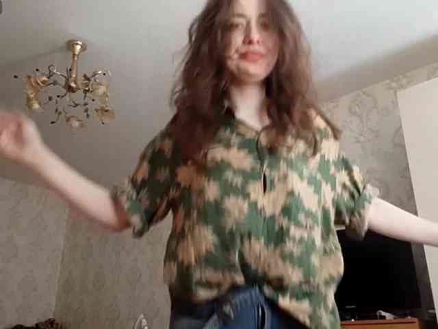 SuzetteTrapeni webcam