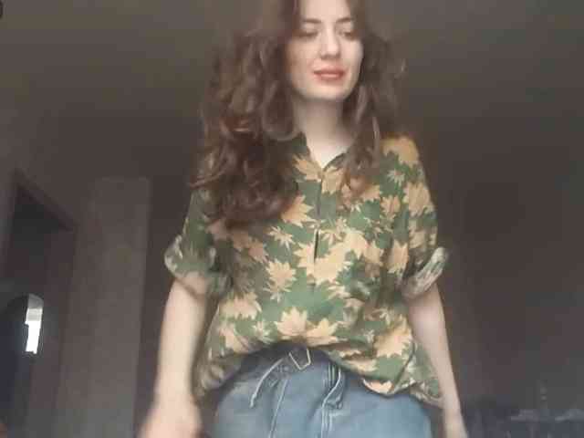 SuzetteTrapeni webcam