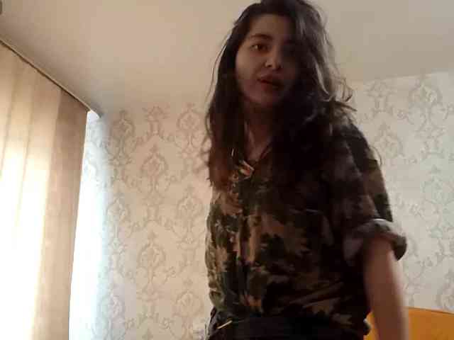 SuzetteTrapeni webcam