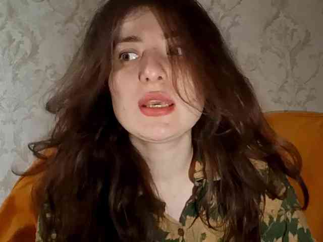 SuzetteTrapeni webcam