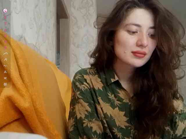 SuzetteTrapeni webcam