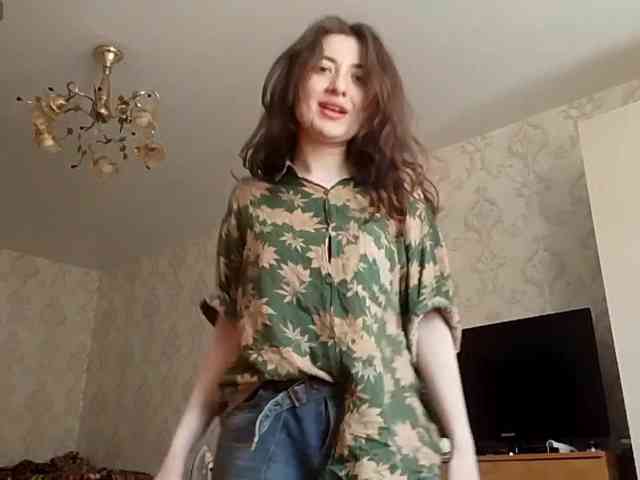 SuzetteTrapeni webcam