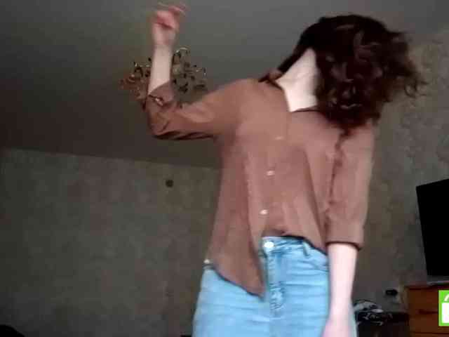 SuzetteTrapeni webcam