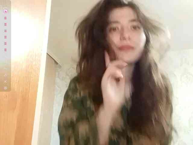 SuzetteTrapeni webcam