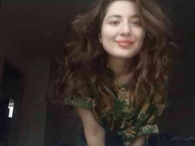 SuzetteTrapeni webcam