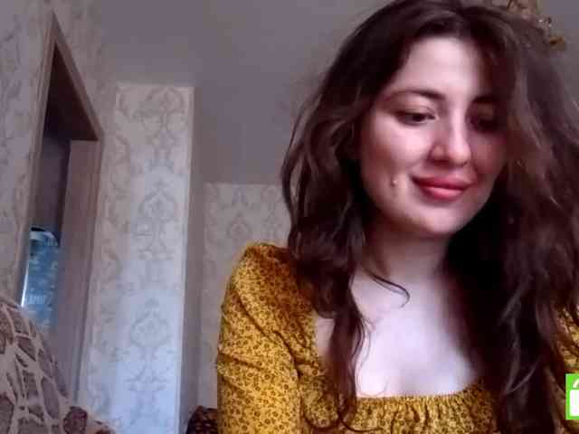 SuzetteTrapeni webcam