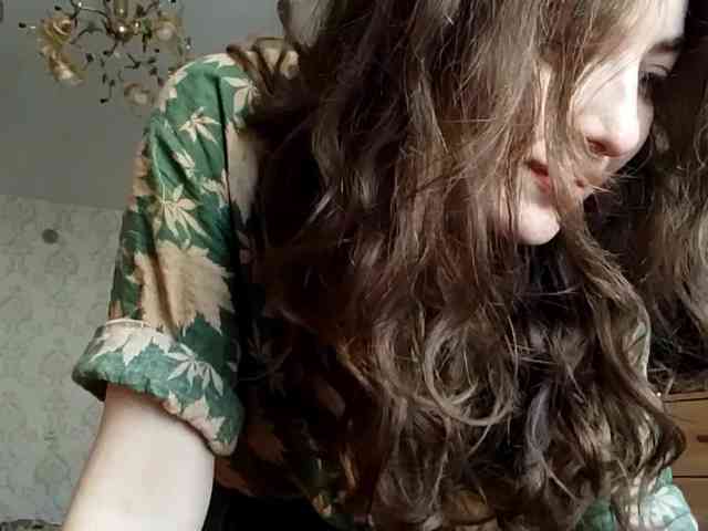 Live stream of SuzetteTrapeni