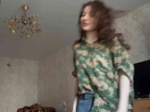 SuzetteTrapeni webcam