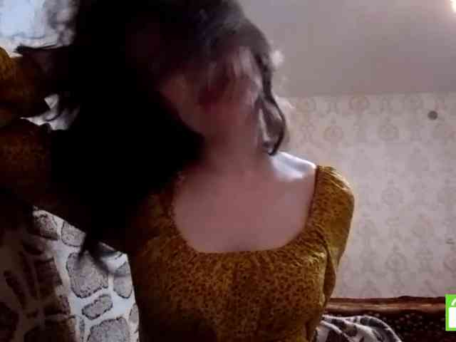 SuzetteTrapeni webcam