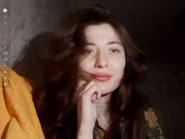 SuzetteTrapeni webcam