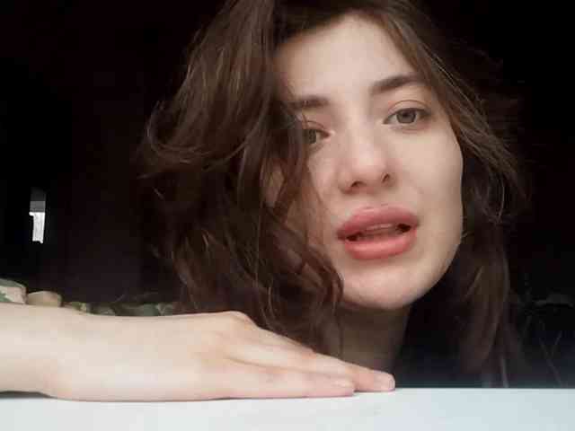 SuzetteTrapeni webcam