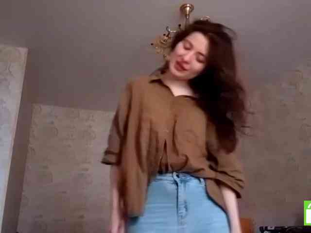 SuzetteTrapeni webcam