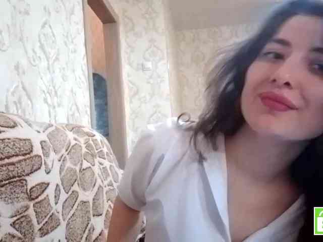 SuzetteTrapeni webcam
