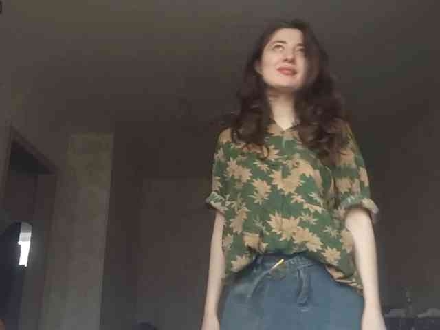 SuzetteTrapeni webcam