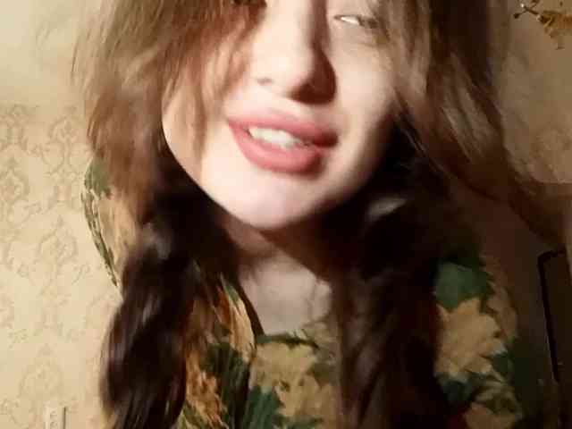 SuzetteTrapeni webcam