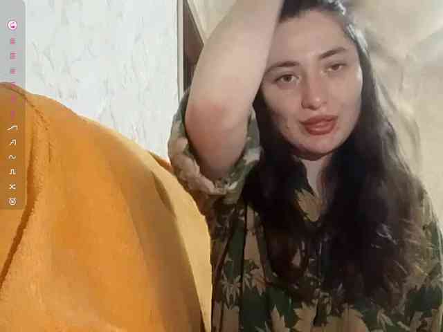 SuzetteTrapeni webcam