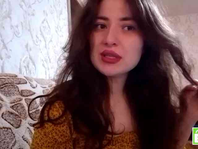 SuzetteTrapeni webcam