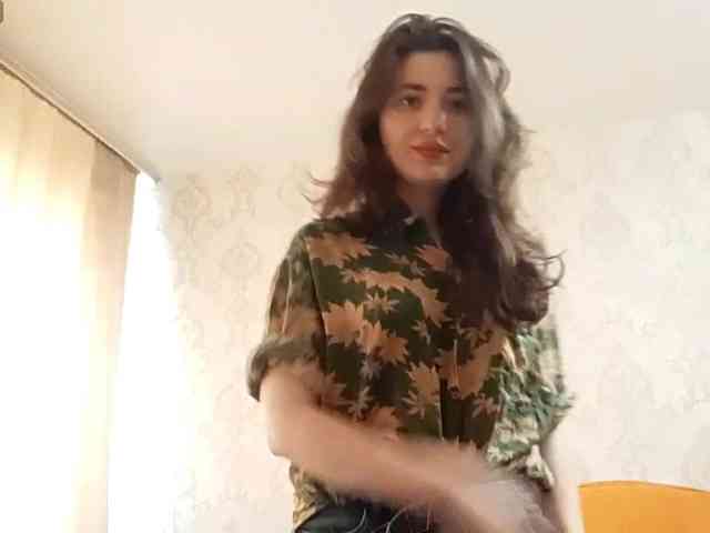 SuzetteTrapeni webcam