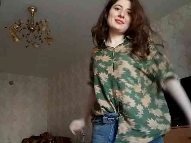 SuzetteTrapeni webcam