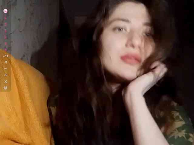 SuzetteTrapeni webcam