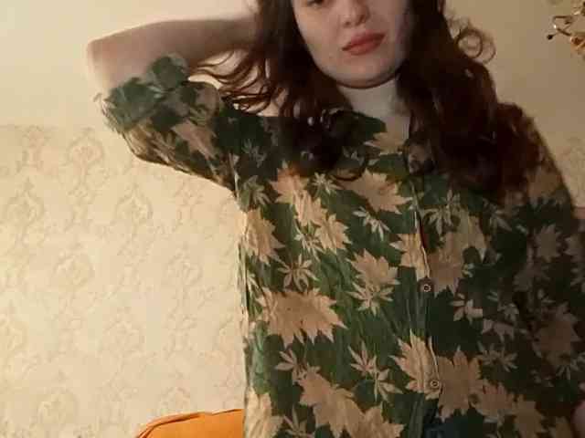 SuzetteTrapeni webcam