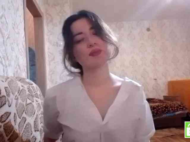 SuzetteTrapeni webcam