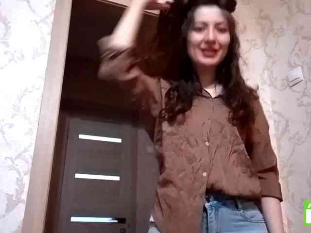 SuzetteTrapeni webcam