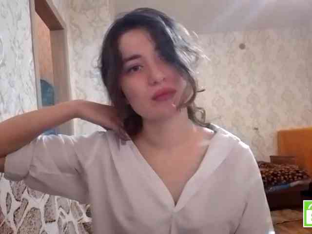 SuzetteTrapeni webcam