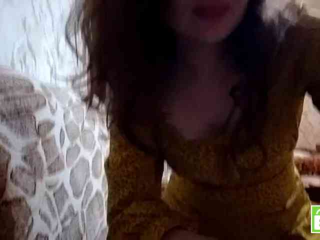 SuzetteTrapeni webcam