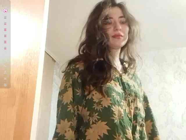 SuzetteTrapeni webcam